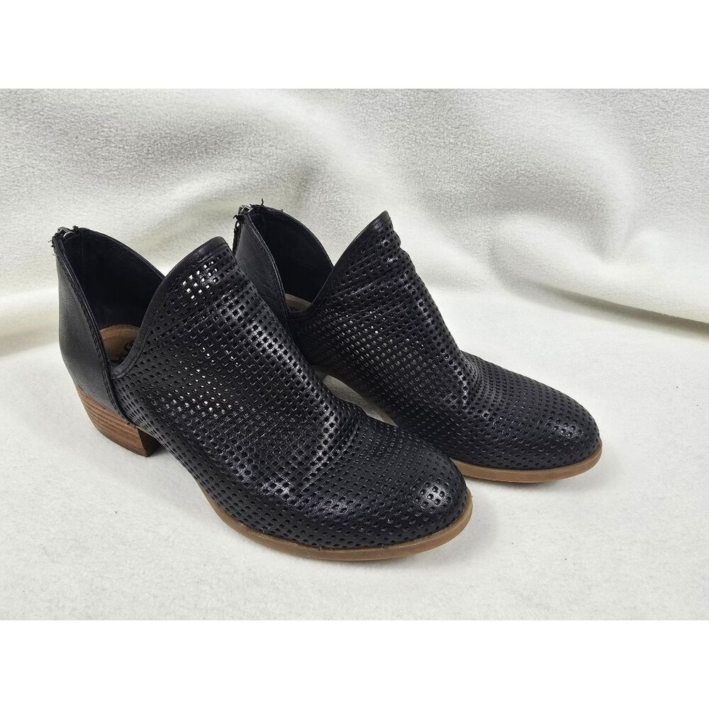 Sofft Canobie Black Leather Booties Size 6 Stacked Heel Rear Zip Closure